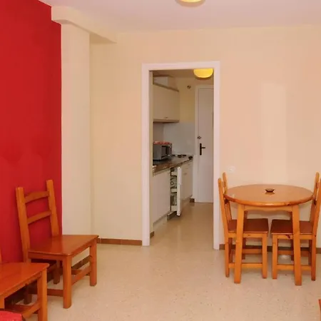 H-top Paradis Park Suites